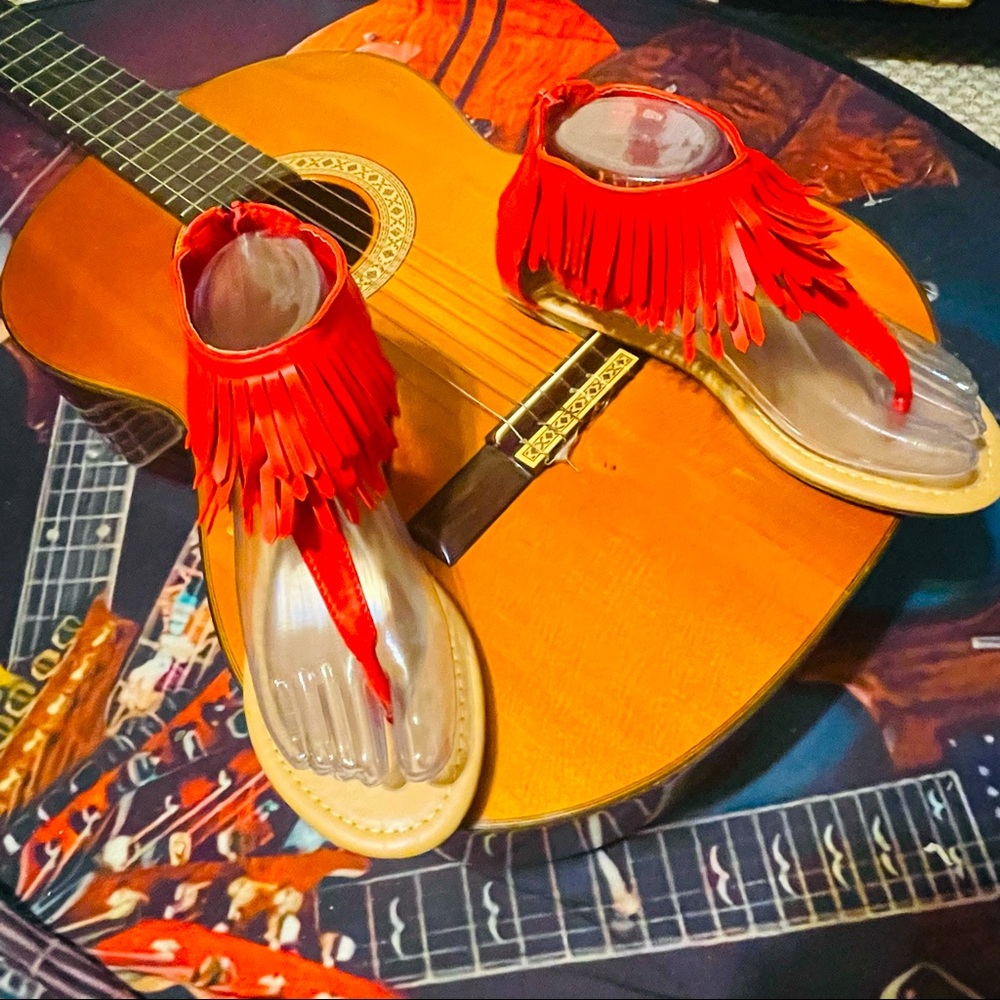 💄Frisky Red Fringe Back Zip Thong Sandals!
